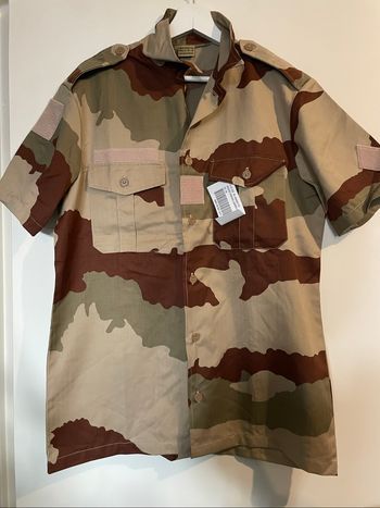 🏜️ Chemise technique camouflage sable – manches courtes (taille 39/40)