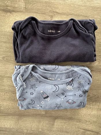 Lot 2 bodies Gémo 36 mois