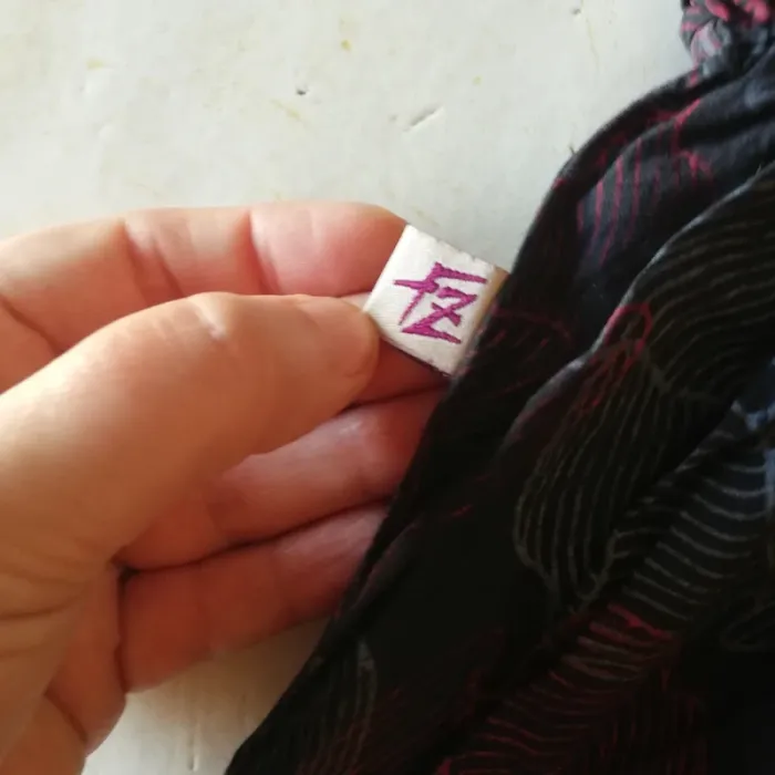Tunique ou robe courte Fantazia t. XXL mais 42. Noir à motufs - photo numéro 2
