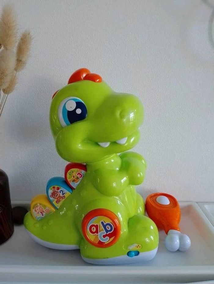 Baby T-rex