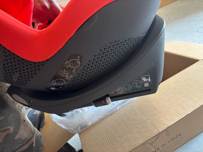 Siège auto sirona Gl Isize hibiscus red tissu plus respirant corail cybex jamais utilisé - photo numéro 3
