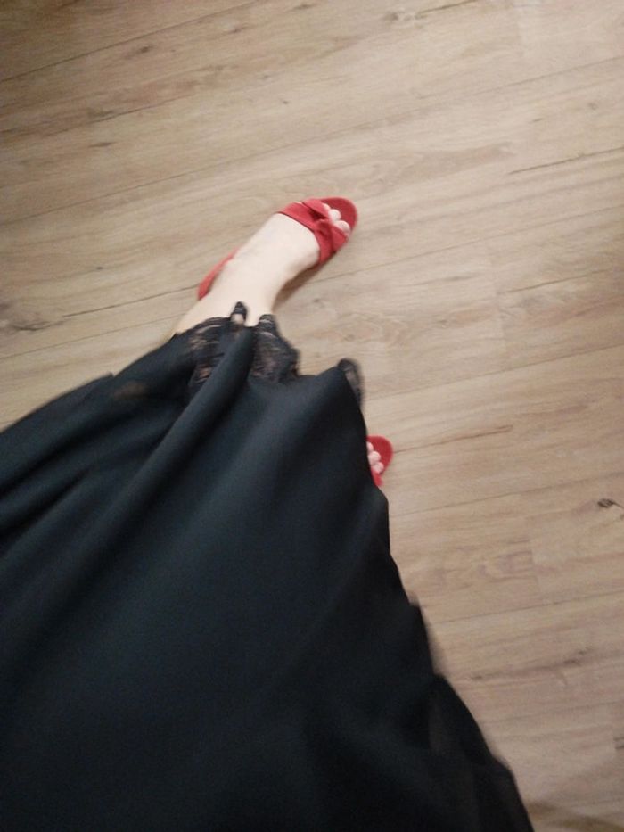 Superbe robe noire longueur midi mi mollets taille m - photo numéro 3