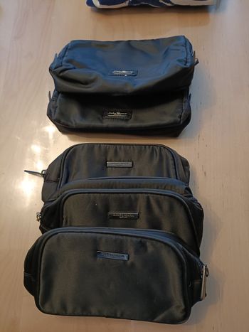 5 POCHETTES ARMANI ET FERREGAMO