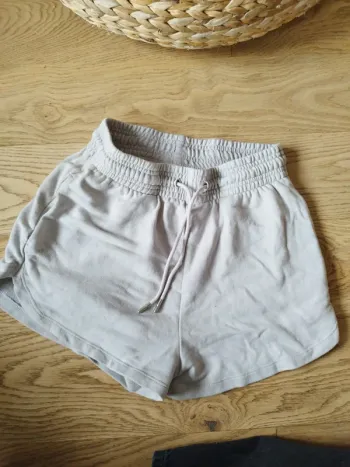 Short été violet clair