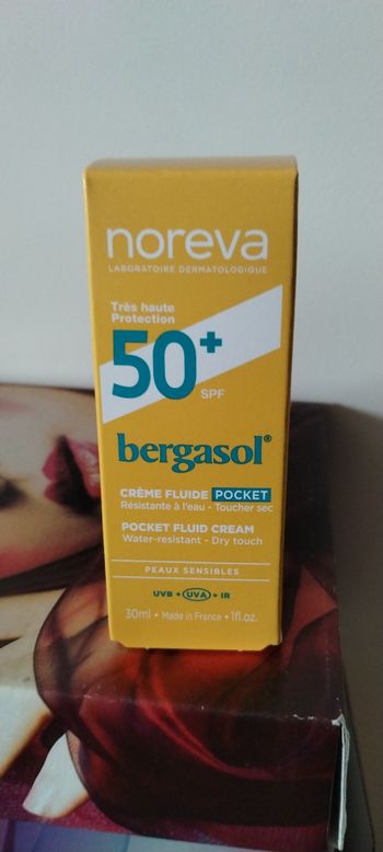Crème fluide solaire spf 50