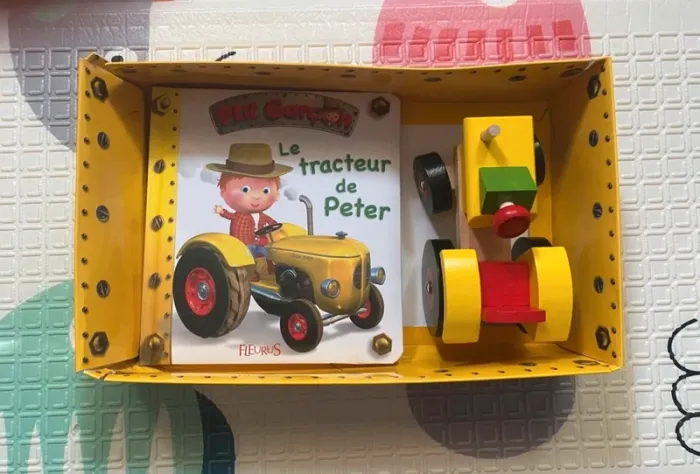 P'tit garçon le tracteur de de Peter