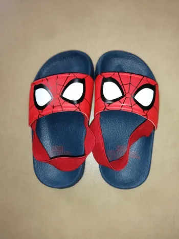Claquette spider-man enfant taille 22