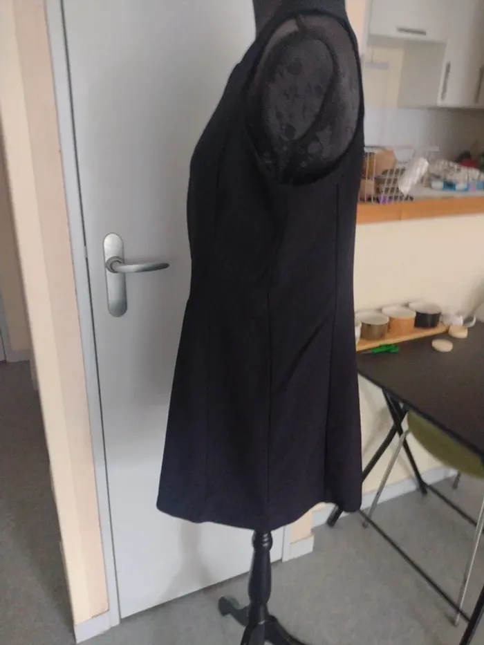 Robe noire sans manches – 27 Quai de Seine - Taille L - photo numéro 4