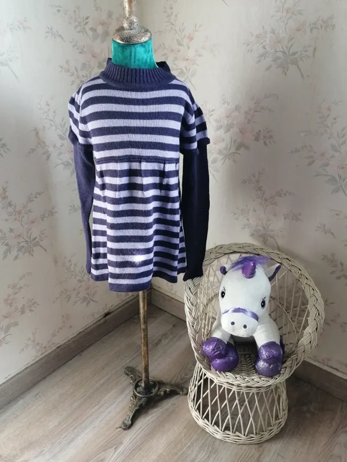 Pull tunique violet à rayures col montant / sans manches / (8ans)