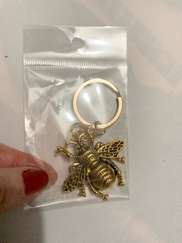Porte clés abeille 🐝 trop mignon - photo numéro 2