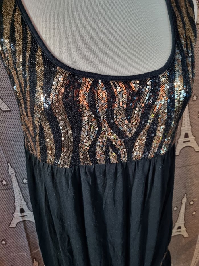 Tunique noir à strass doré taille 4 - photo numéro 2