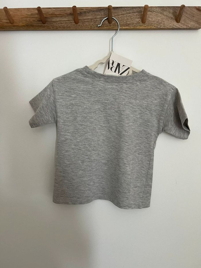 T-shirt university Zara 9-12 mois 80cm - photo numéro 4