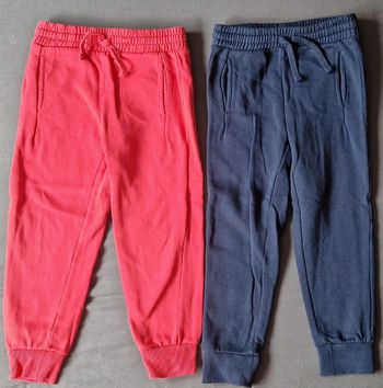 Lot de 2 joggings 116cm OVS neufs