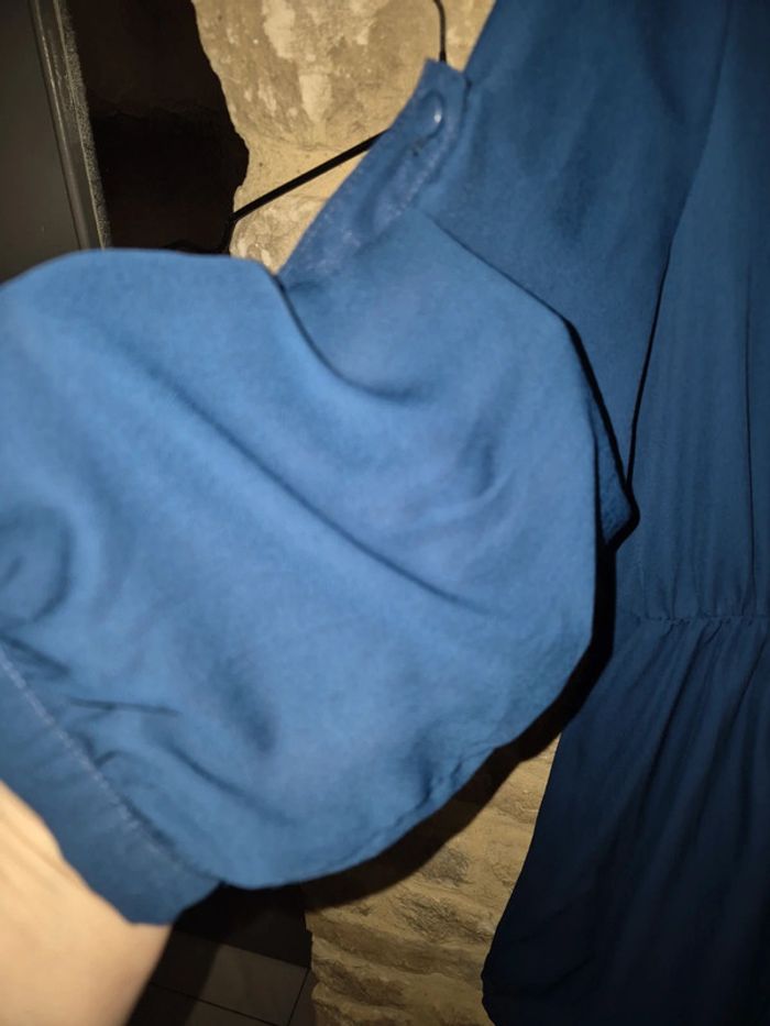 Magnifique robe bleue broderie et boutons col V Christy taille 2 44/46 - photo numéro 4