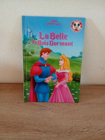 Livre Disney La Belle au bois dormant. Club du livre Disney