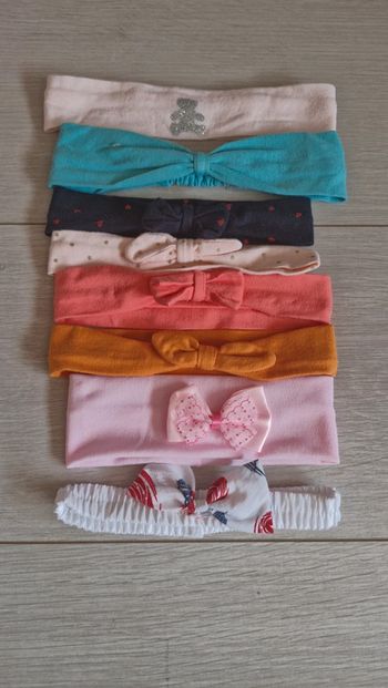 Lot de 8 serre tête 6 mois/23 mois