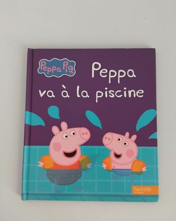 PEPPA PIG va à la Piscine Livre Jeunesse 📚