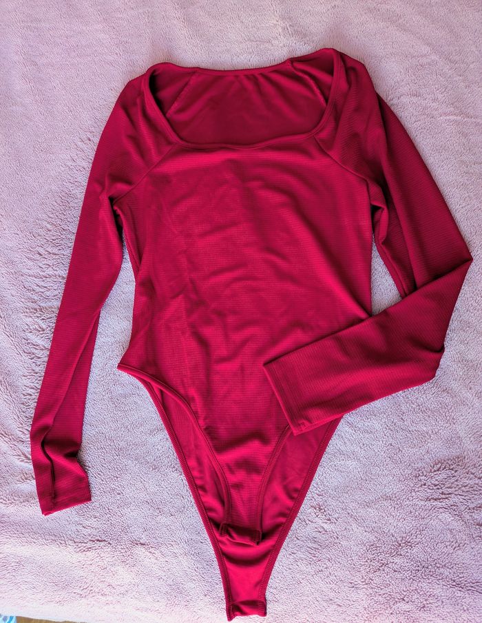 Body pourpre Taille L comme neuf