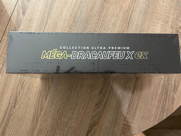 UPC me02 mega dracaufeu - photo numéro 3