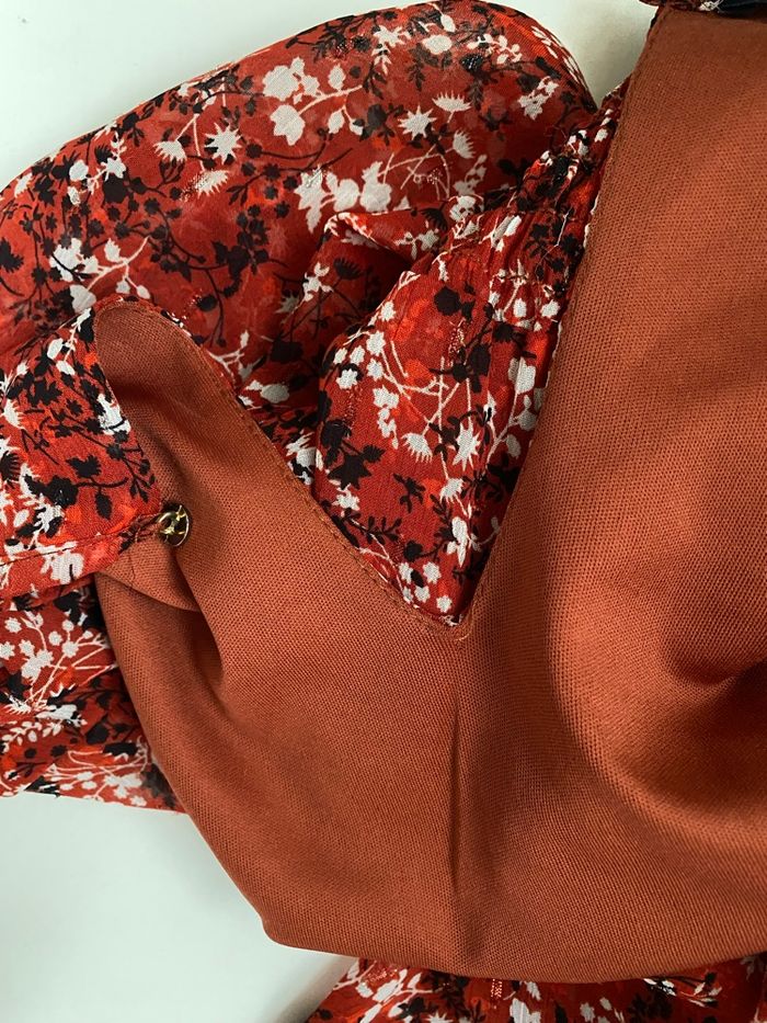 Robe fleurie taille S - photo numéro 3