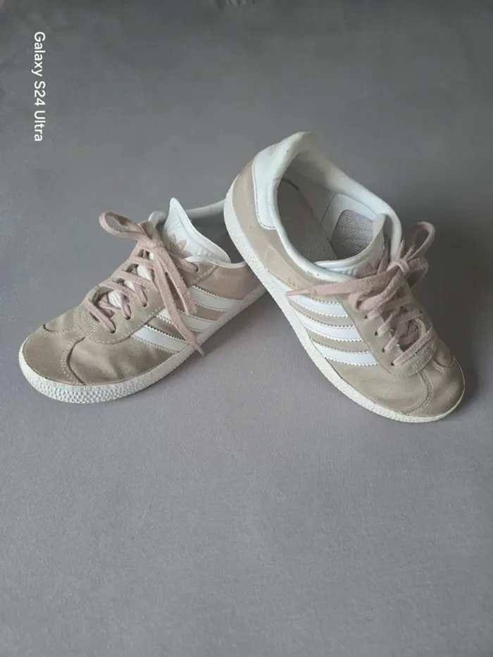 Adidas Gazelle Beige & Rose - Très bon état - Pointure 34