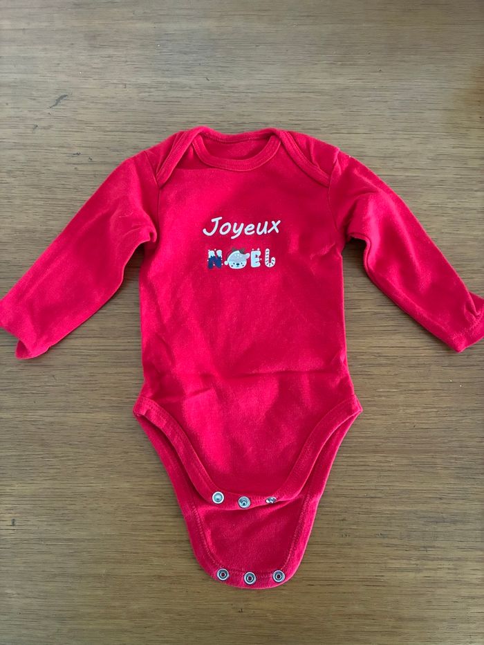 Dors bien et body Noël