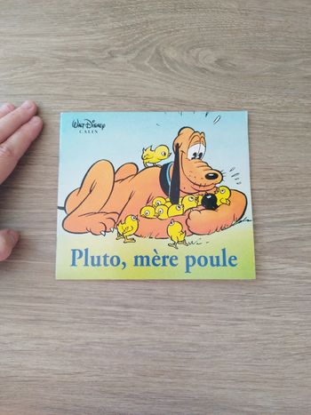Livre vintage Disney câlin pluto mère poule