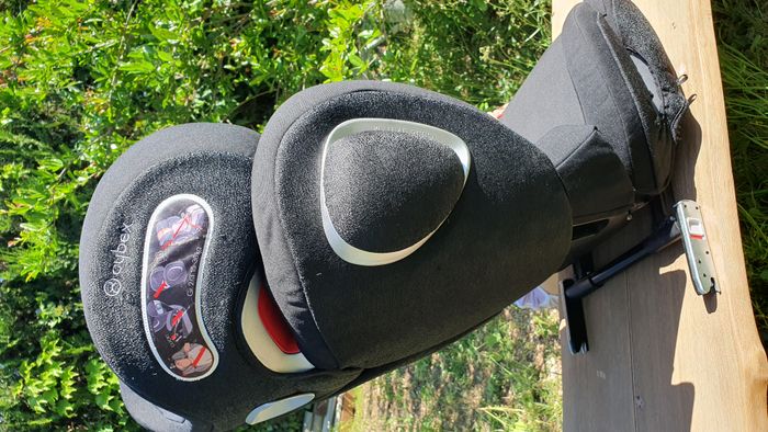 Siège auto Cybex Platinum Z Fix 15-36kg - photo numéro 2