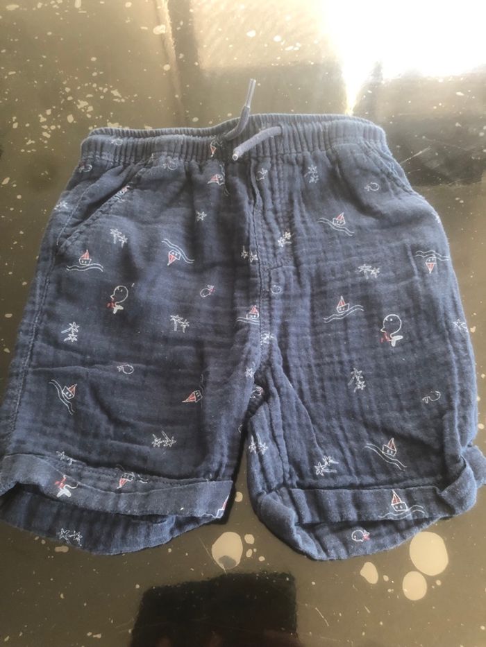 Petit shorts imprimé blanc bleu foncé et vert uni - photo numéro 3