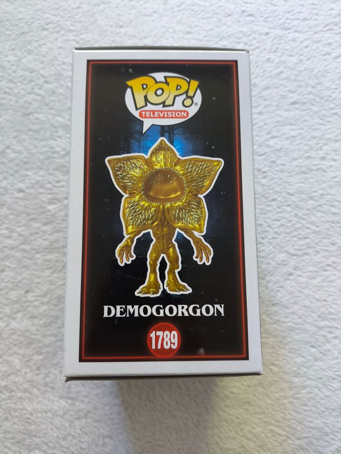 Figurine Funko Pop! 1789 Supreme Limited Edition de tranger Things – Demogorgon (Gold) - photo numéro 2