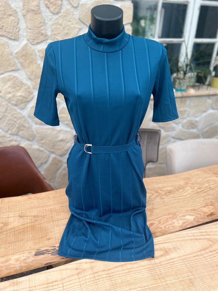 Robe d’été mi longue femme bleu légère canard mango taille M 38 moulante - photo numéro 6