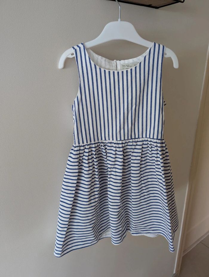 Robe été Zara 7 ans 122cm