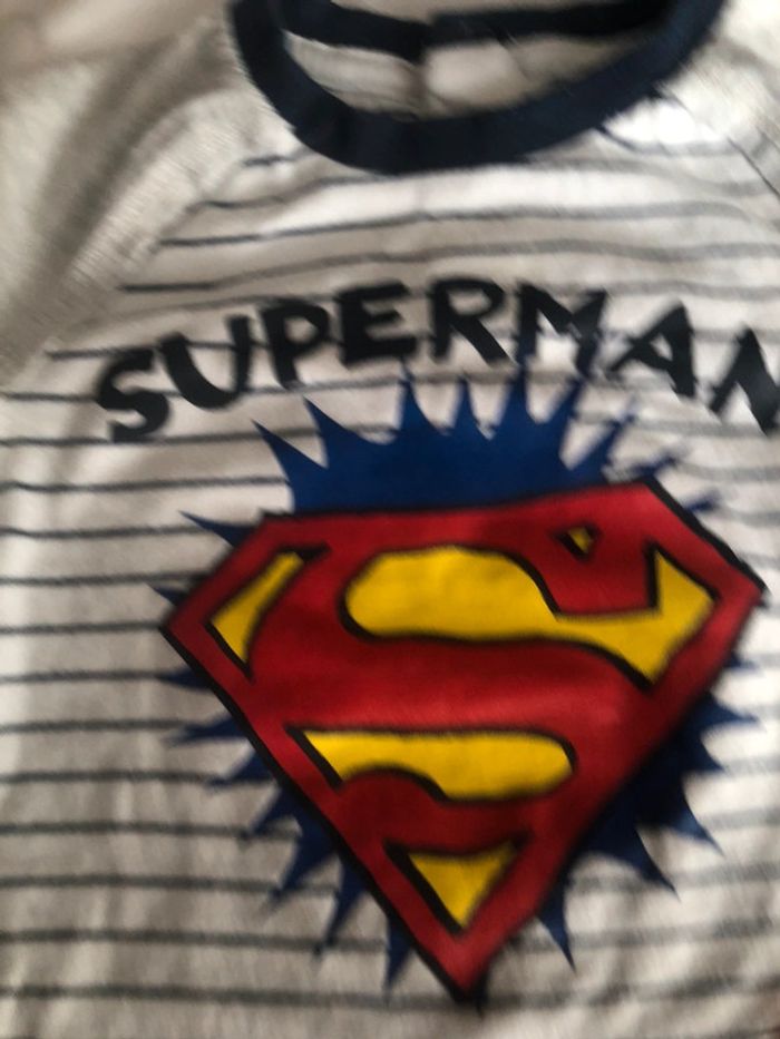Ensemble tee shirt superman et pantalon 12 mois - photo numéro 3
