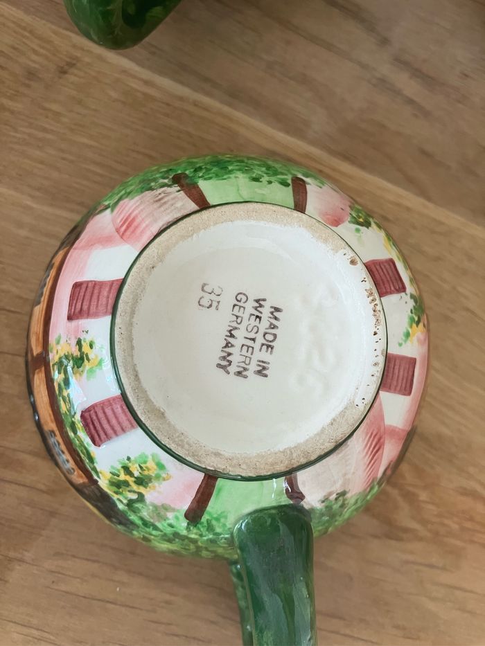 Vintage-Lot de 6 tasses et soucoupes-Thème chalet-West Germany - photo numéro 10