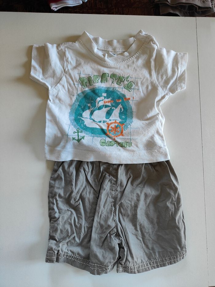 Ensemble tee-shirt et short