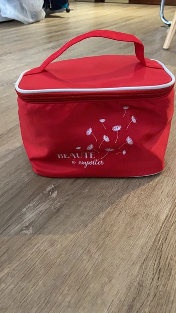 Trousse de toilette