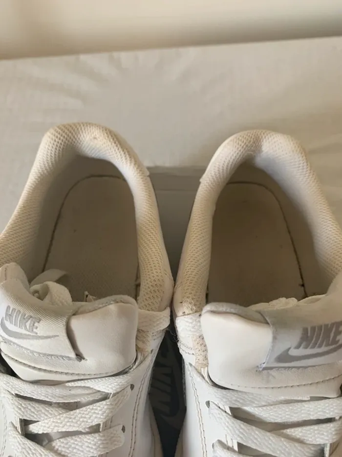 Basket Nike Court Royal Blanche Taille 37.5 - photo numéro 7