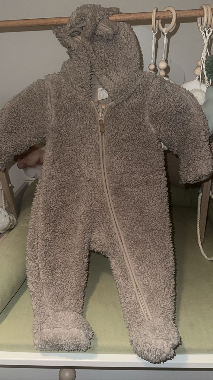 Doudounes , combi,vestes ( MANGO ,Zara) - photo numéro 2