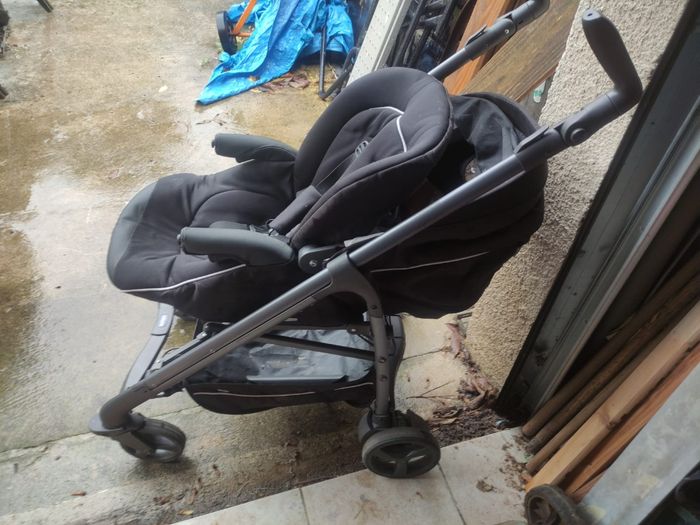 Poussette trio love chicco