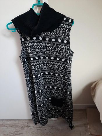 Robe sans manches taille M