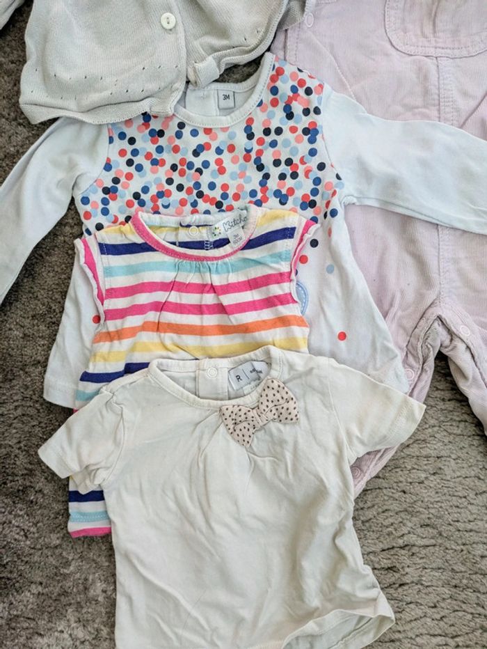 Lot vêtements 3 mois - photo numéro 3