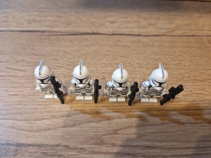 Figurines type lego 4 clones première génération star wars - photo numéro 5