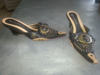 chaussure noir ouverte style marocain
