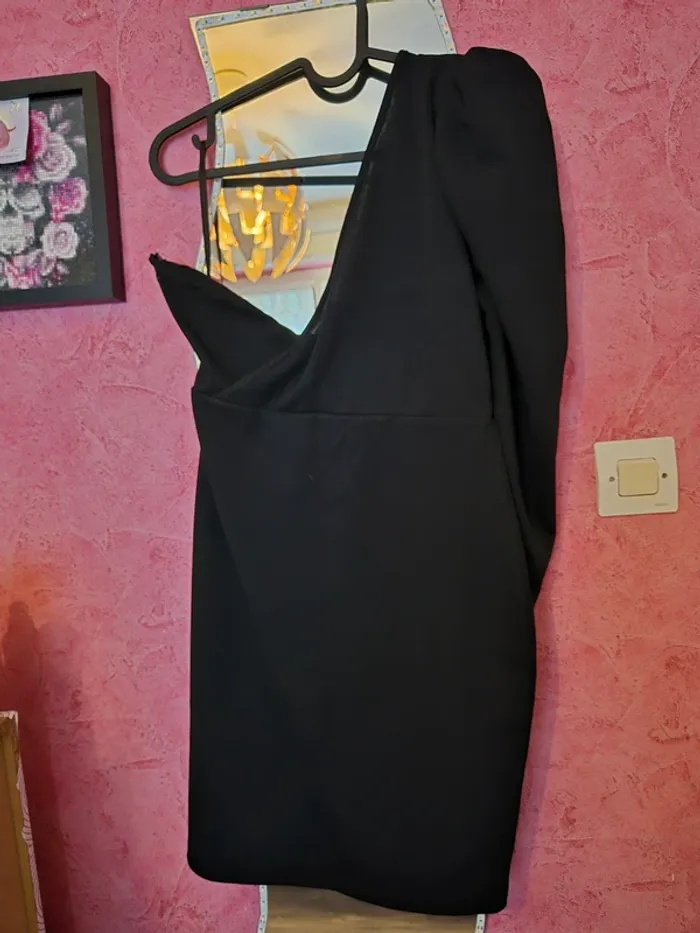 Robe noir - photo numéro 2