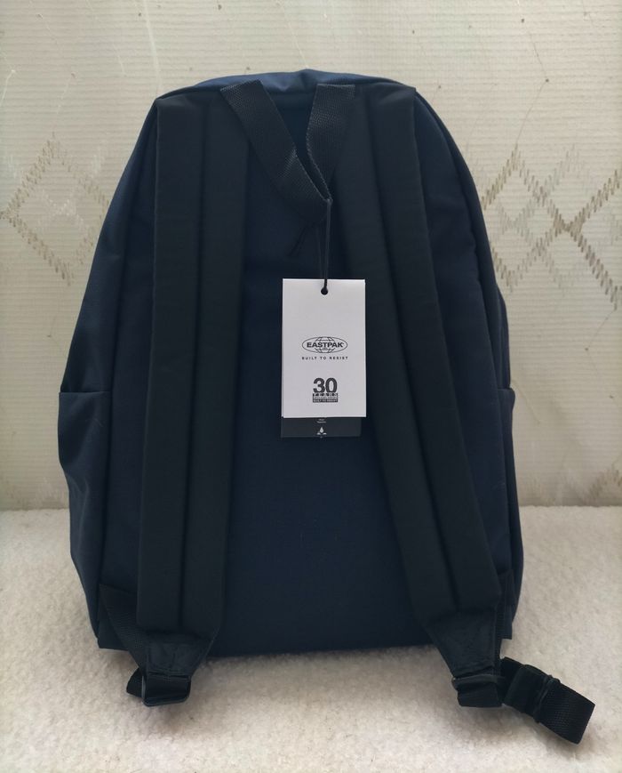 Sac à dos Eastpak bleu marine 24L - photo numéro 2