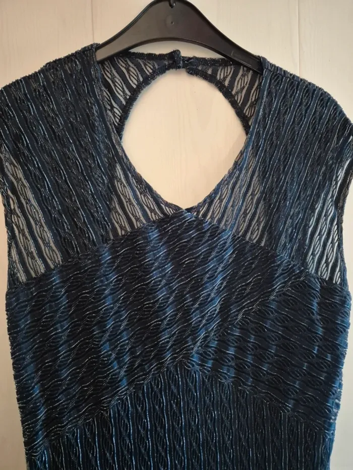 Robe de mariage bleue foncé brillante - photo numéro 2