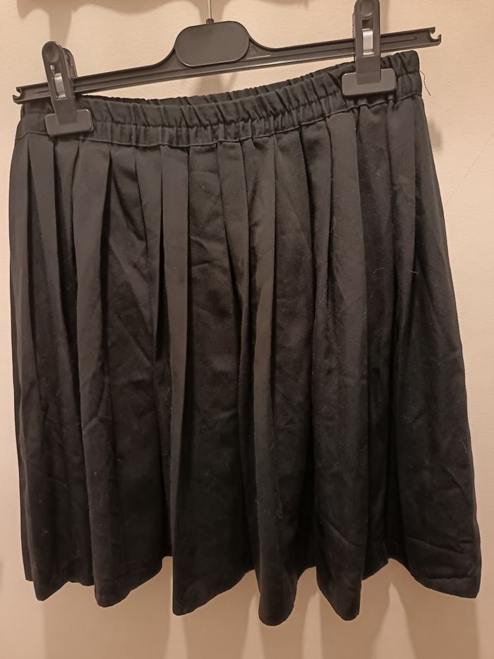 Lot de jupes  courtes T 38 - photo numéro 2