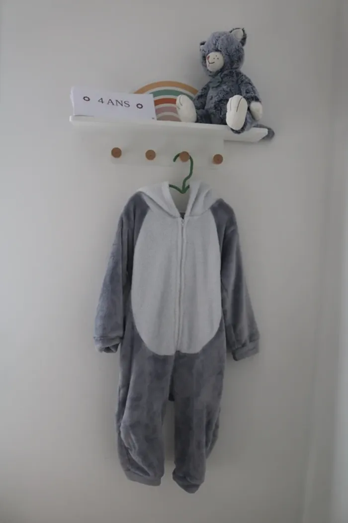 Combinaison pyjamas sans marque 4 ans