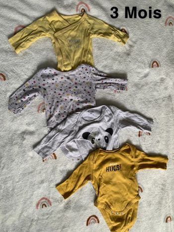 Lot body 3 mois
