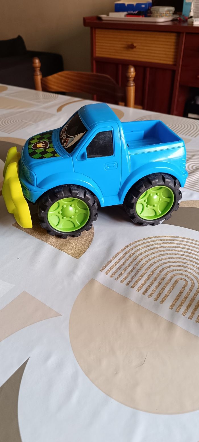 Voiture 1er âge - photo numéro 5
